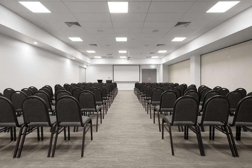 Oaks Toowoomba Hotel المرافق الصورة